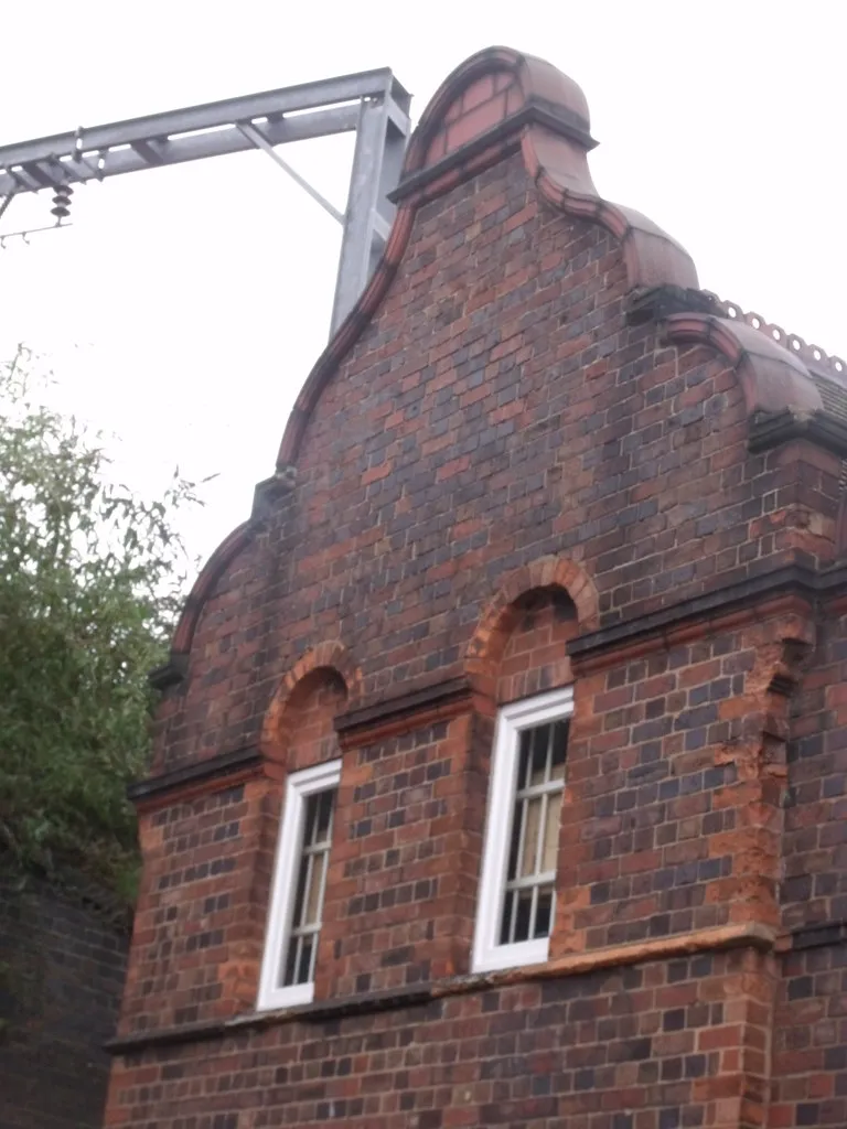 Fachada de ladrillo de Gun Barrel Proof House en Banbury Street, Digbeth, Birmingham