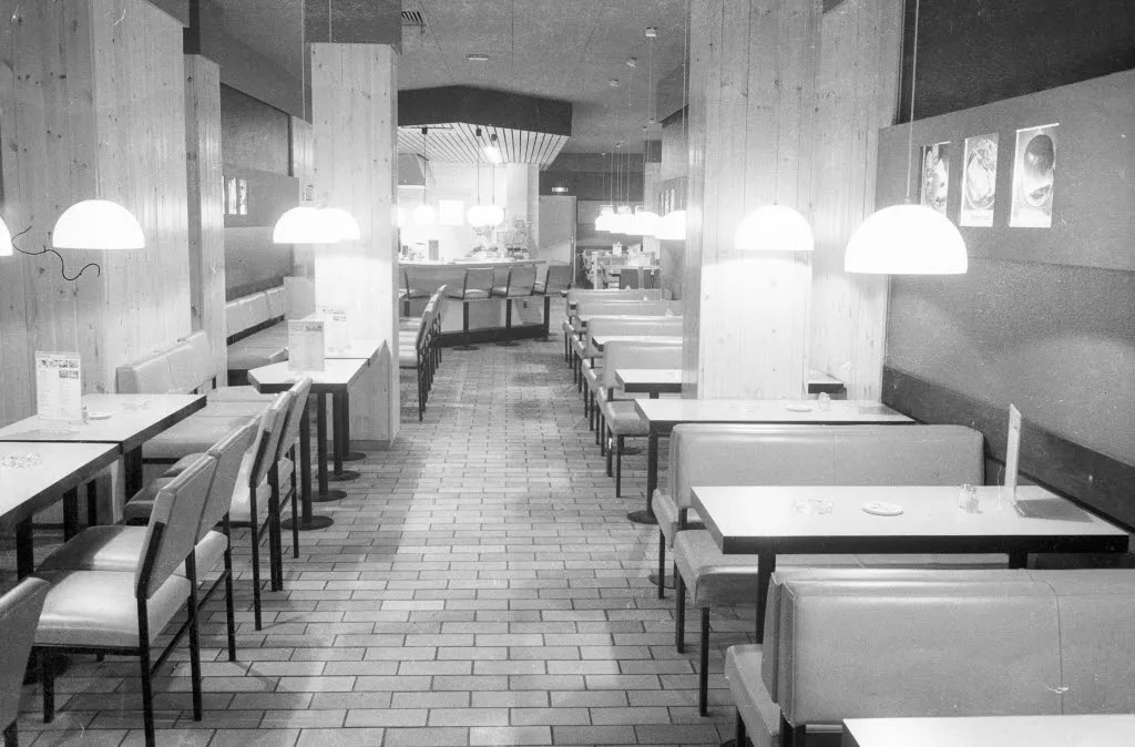 Snack-bar Wimpy à Kiel (Allemagne) en 1974, chaîne britannique qui a diffusé le hamburger en Europe