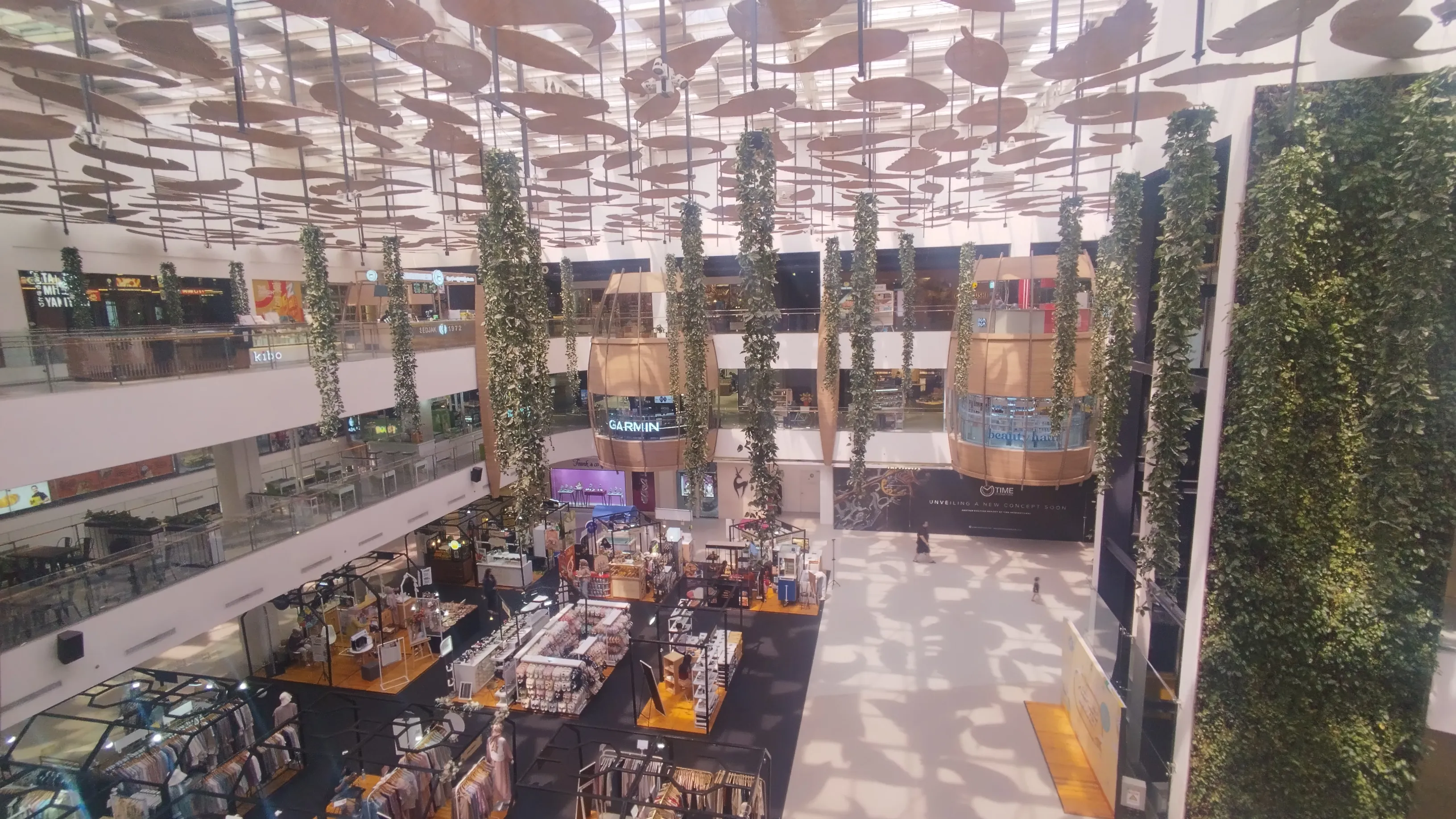 Paskal 23 mall on Jl. Pasir Kaliki in Bandung, where Burger King Paskal 23 is on level 3