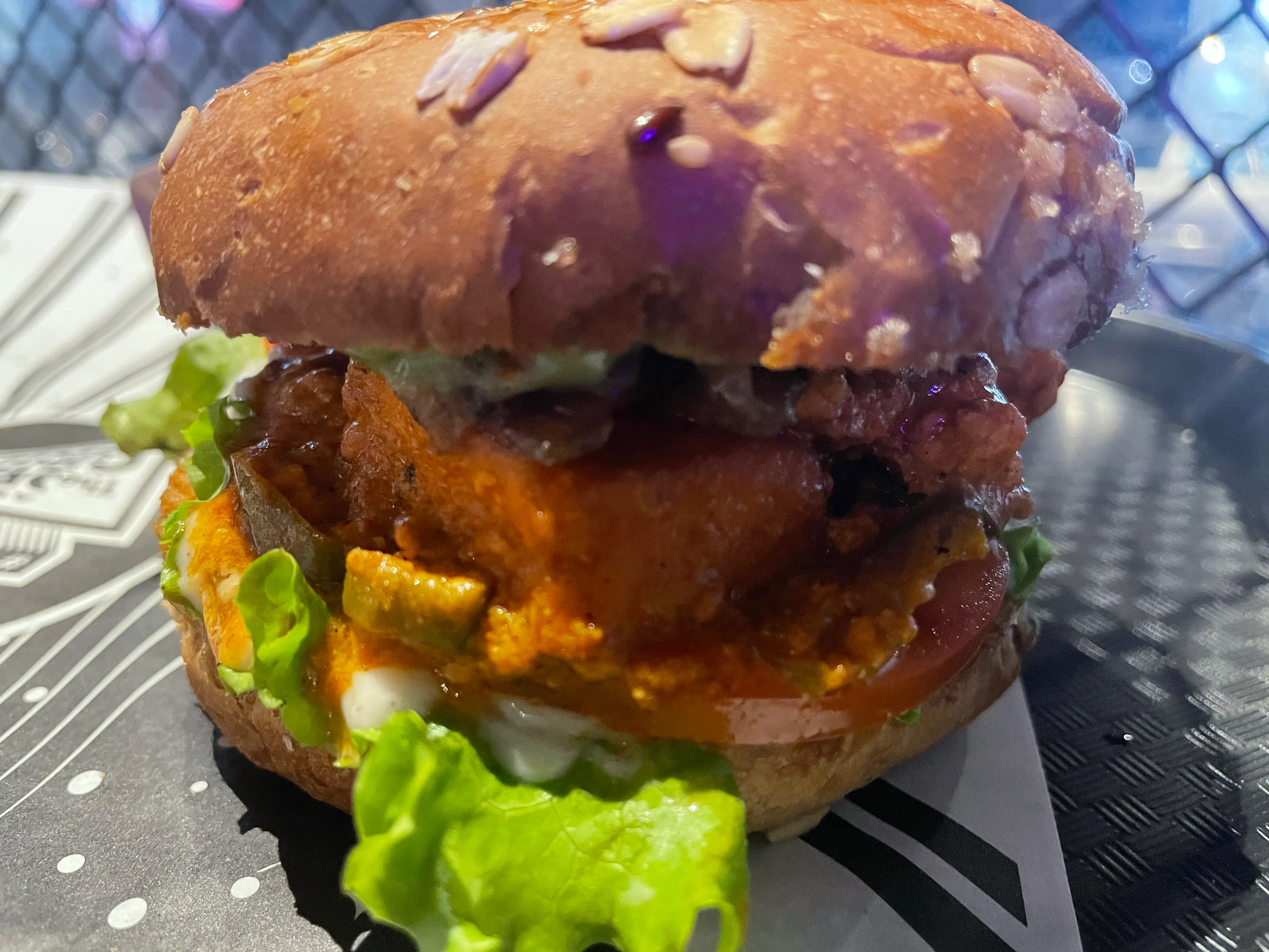 Burger au paneer, fromage frais indien, exemple de burger végétarien comme ceux de la carte Burger King en Inde