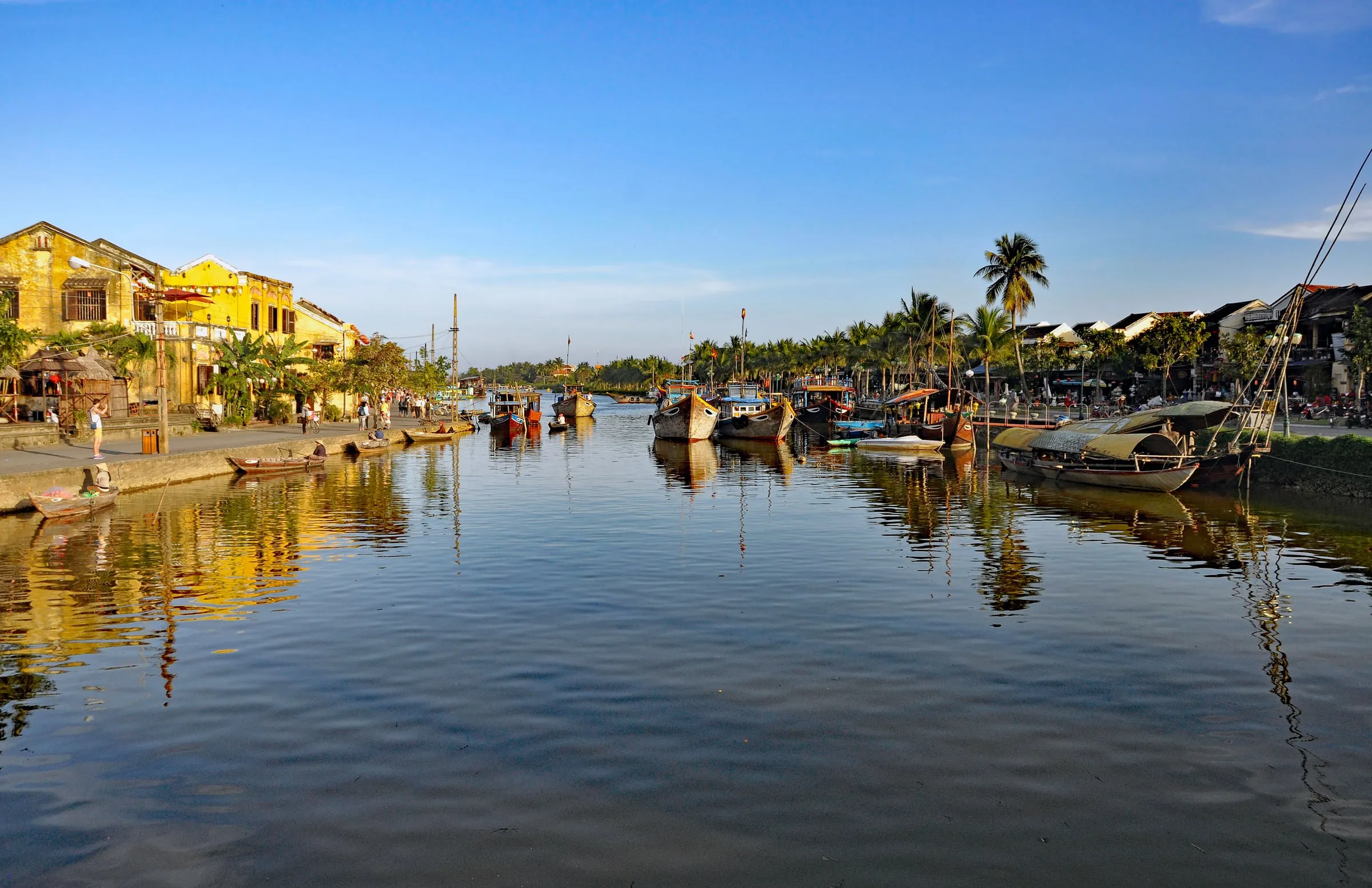 La rivière Thu Bồn à Hội An, près de l’adresse Bikini Bottom Express du 115 Trần Quang Khải