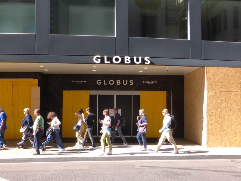Globus department store on Rue du Rhône in Geneva, home of Denise's Art of Burger, Philippe Chevrier's burger counter