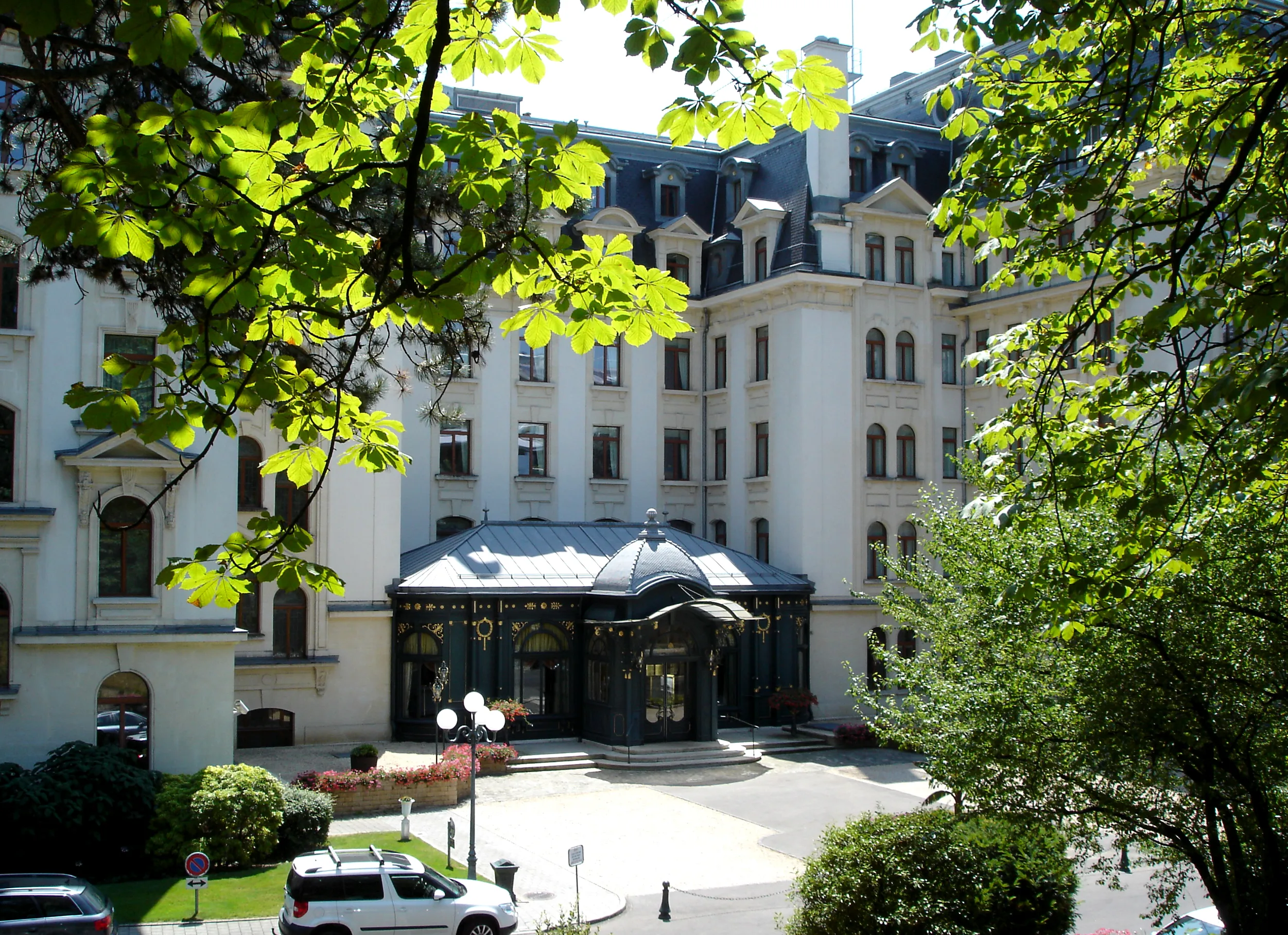 Hotel Beau-Rivage Palace en Ouchy, Lausana, donde está PIC, el restaurante de alta cocina de Anne-Sophie Pic