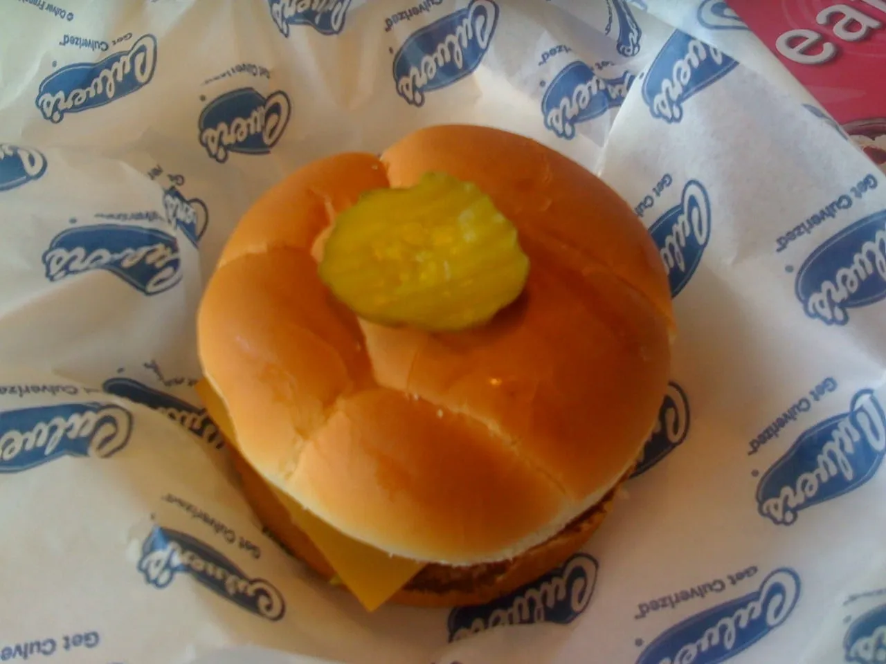 ButterBurger Culver’s avec steak de bœuf saisi sur un pain beurré et toasté