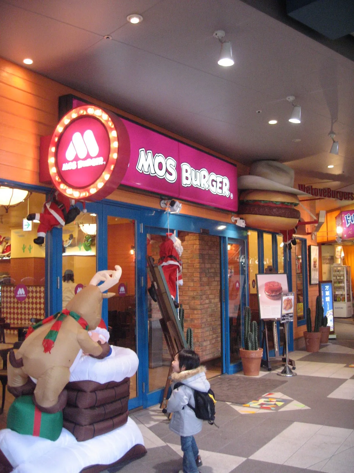 MOS Burger d’Universal CityWalk Osaka, à côté d’Universal Studios Japan