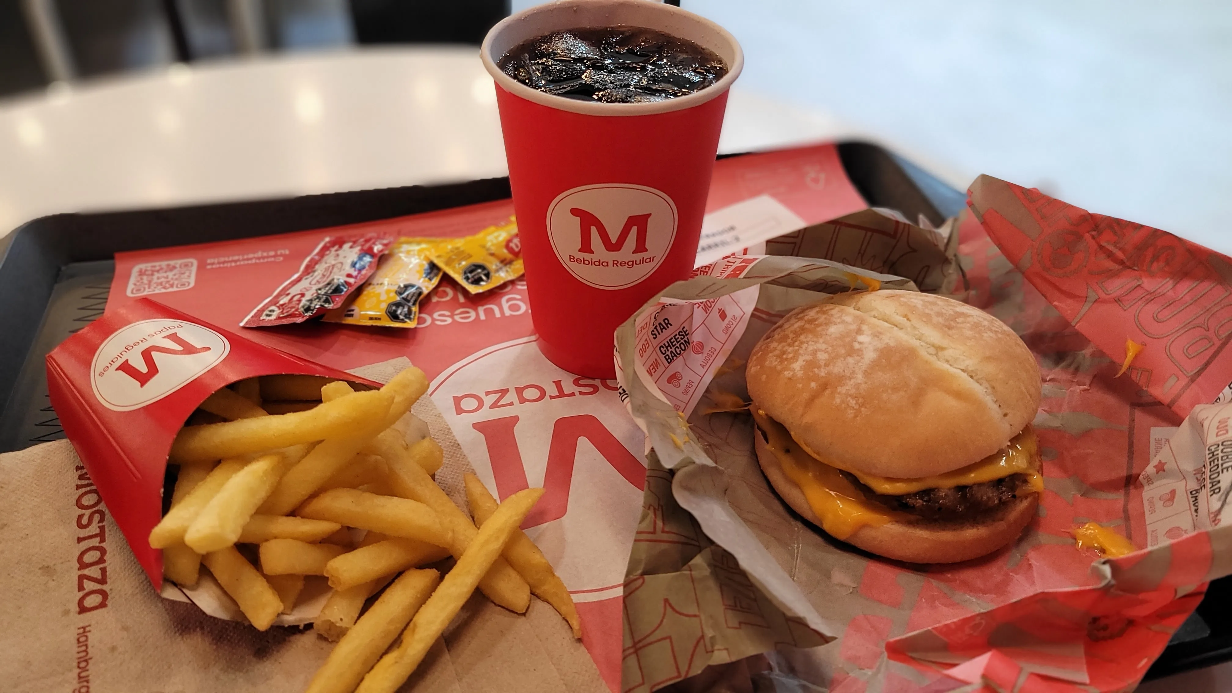 Mostaza burger with fries, the base of a Mostaza combo in Argentina