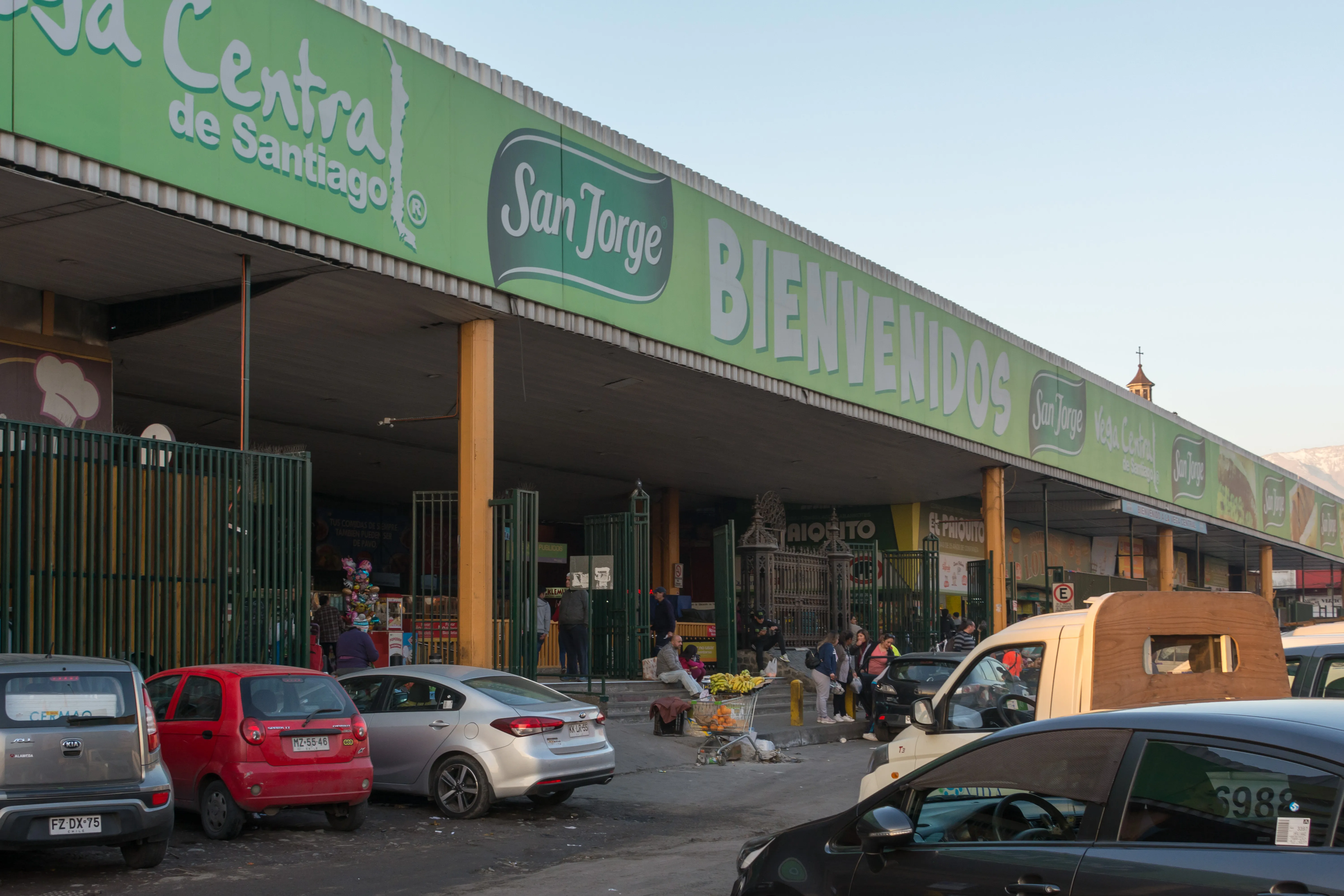 La Vega Central produce market entrance in Santiago, Chile, source of Taller de Raíz ingredients