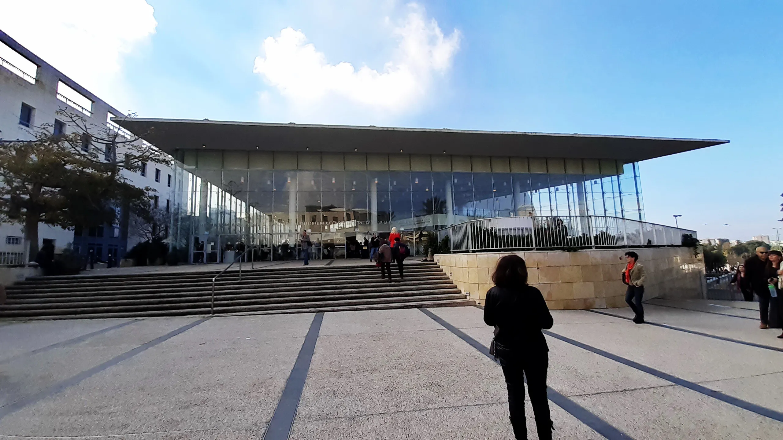 Campus de l’université de Tel Aviv à Ramat Aviv, où la liste officielle situe la succursale Burgerim Université de Tel Aviv, au 20 rue Dr. George S. Wise