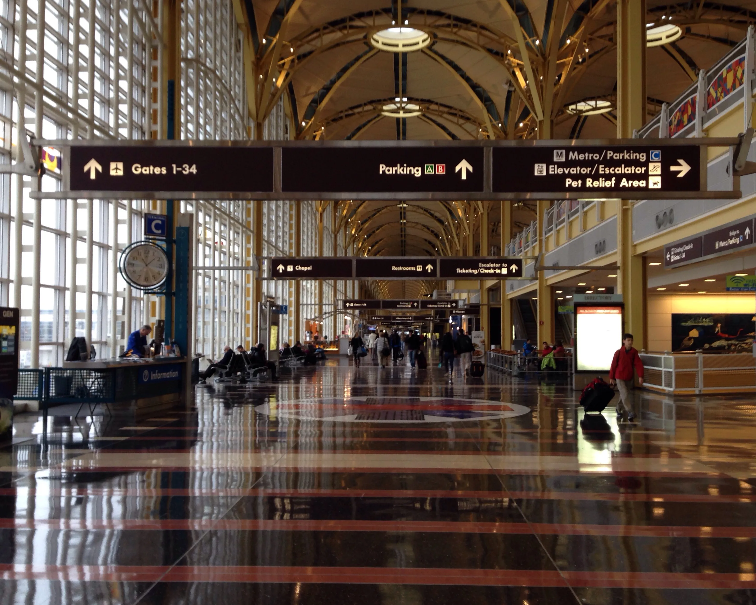 Terminal 2 concourse at Reagan National Airport (DCA), where Lucky Buns has a counter near the B gates